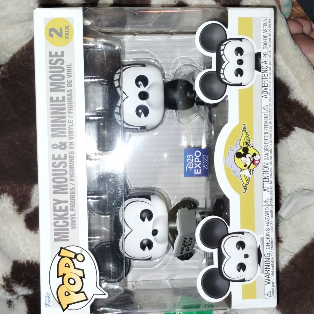 Funko Pop Disney D23 2022 exclusive Mickey and Minnie 2pk